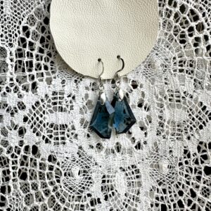 Quadrilateral Crystal Earring